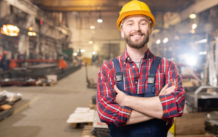 Aktualne rekrutacje – pracownicy produkcyjni, budowlani i spawacze poszukiwani!